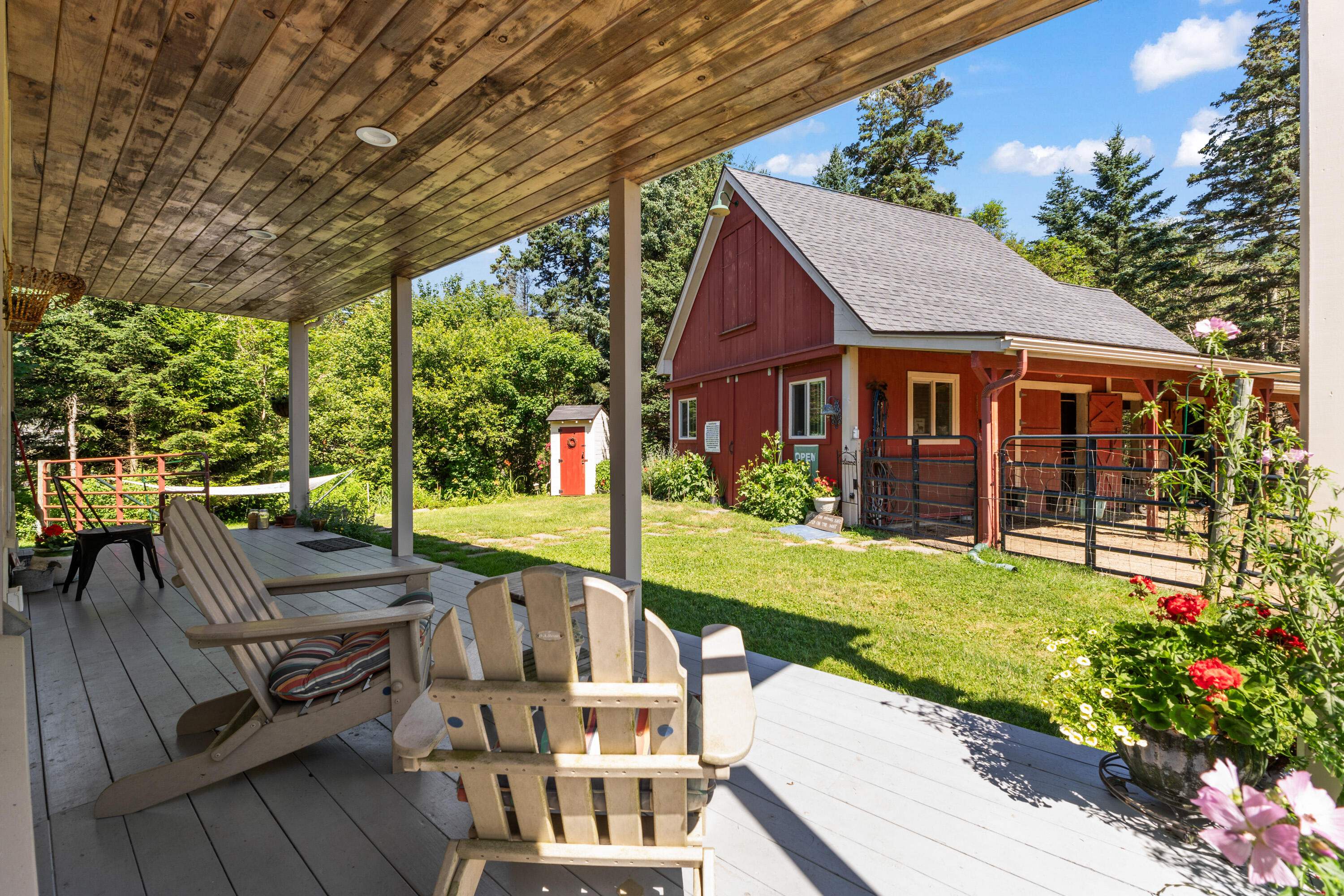 1020 Hendricks Hill Road Southport ME 04576