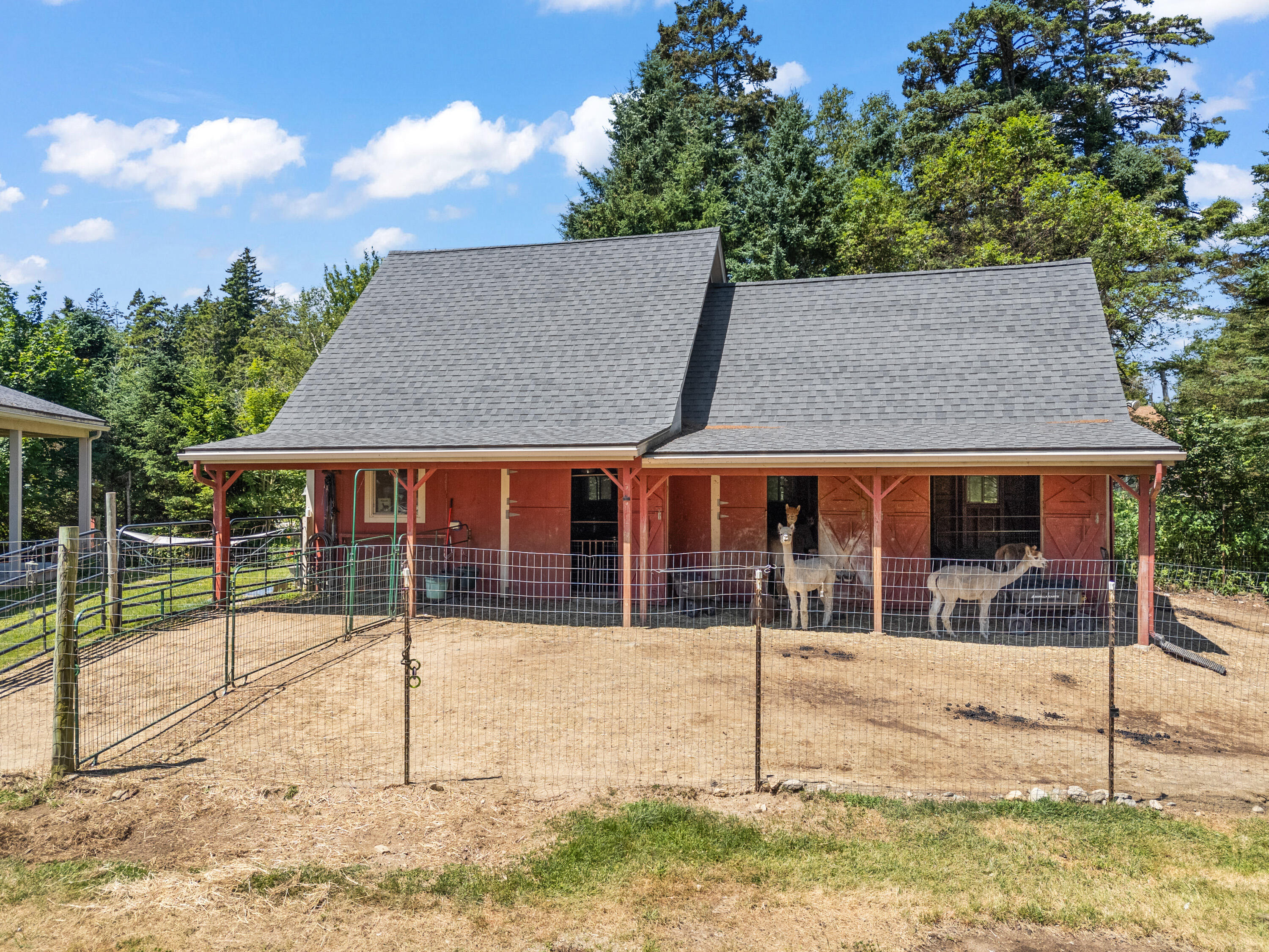 1020 Hendricks Hill Road Southport ME 04576