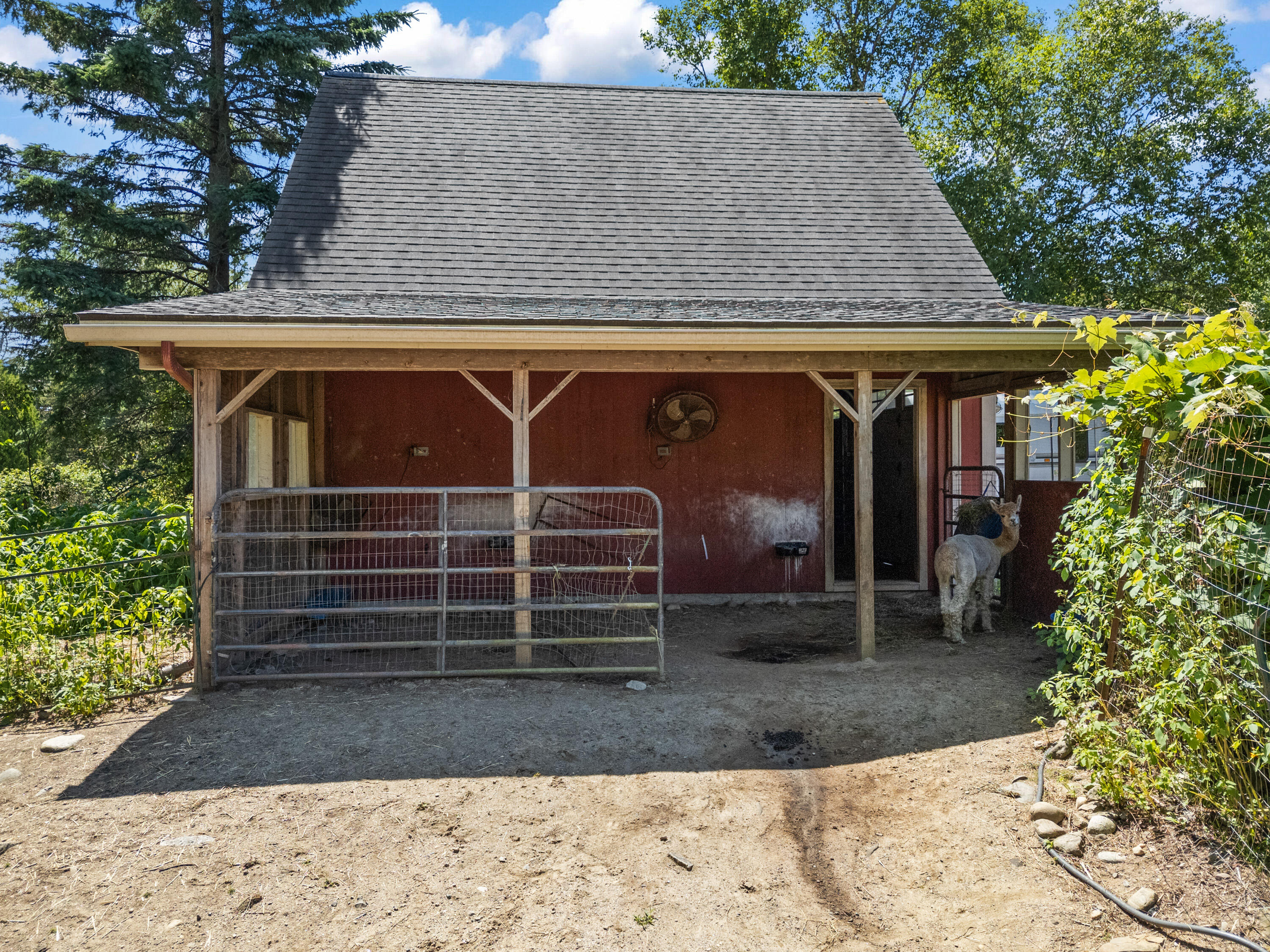 1020 Hendricks Hill Road Southport ME 04576