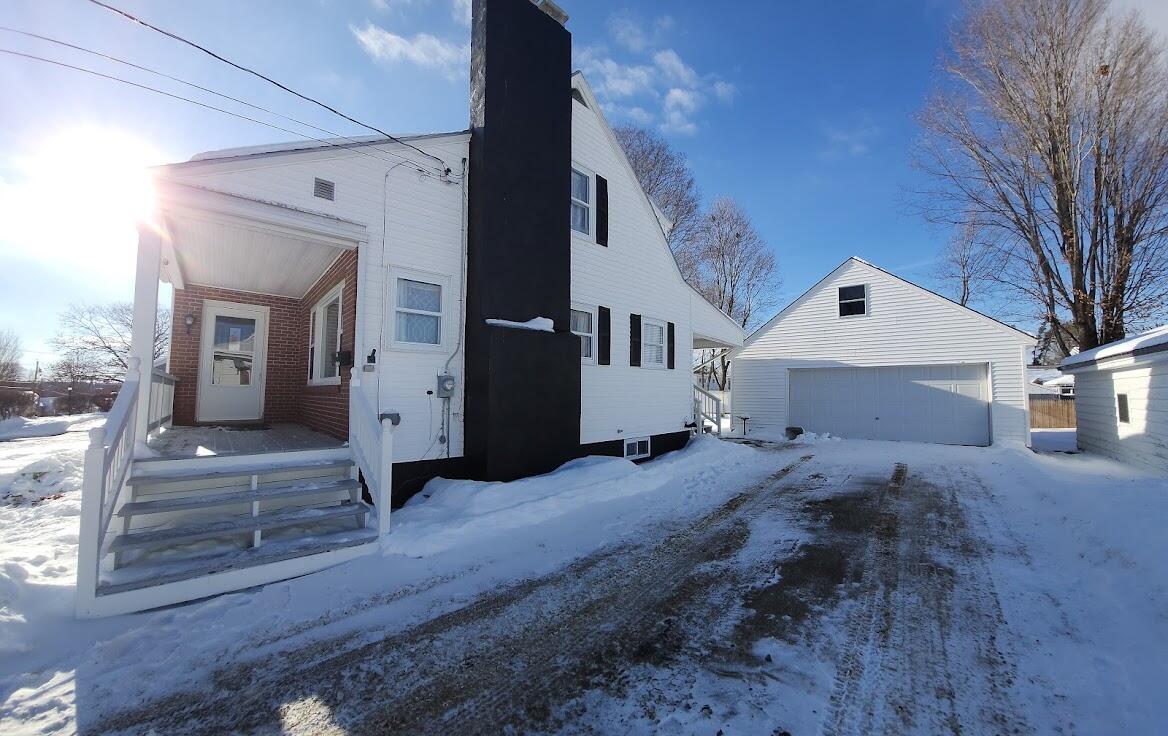 34 Maple Street East Millinocket ME 04430
