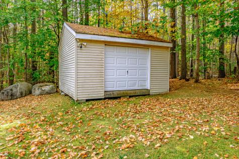 17 Wood Duck Way Norway ME 04268