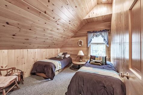 17 Wood Duck Way Norway ME 04268