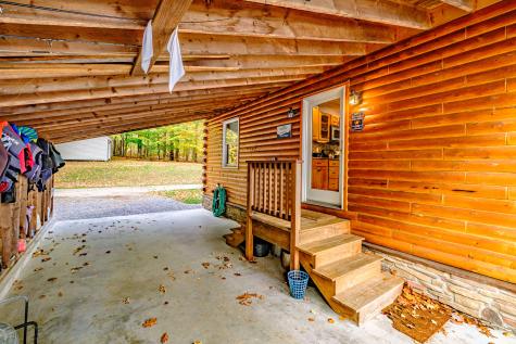 17 Wood Duck Way Norway ME 04268