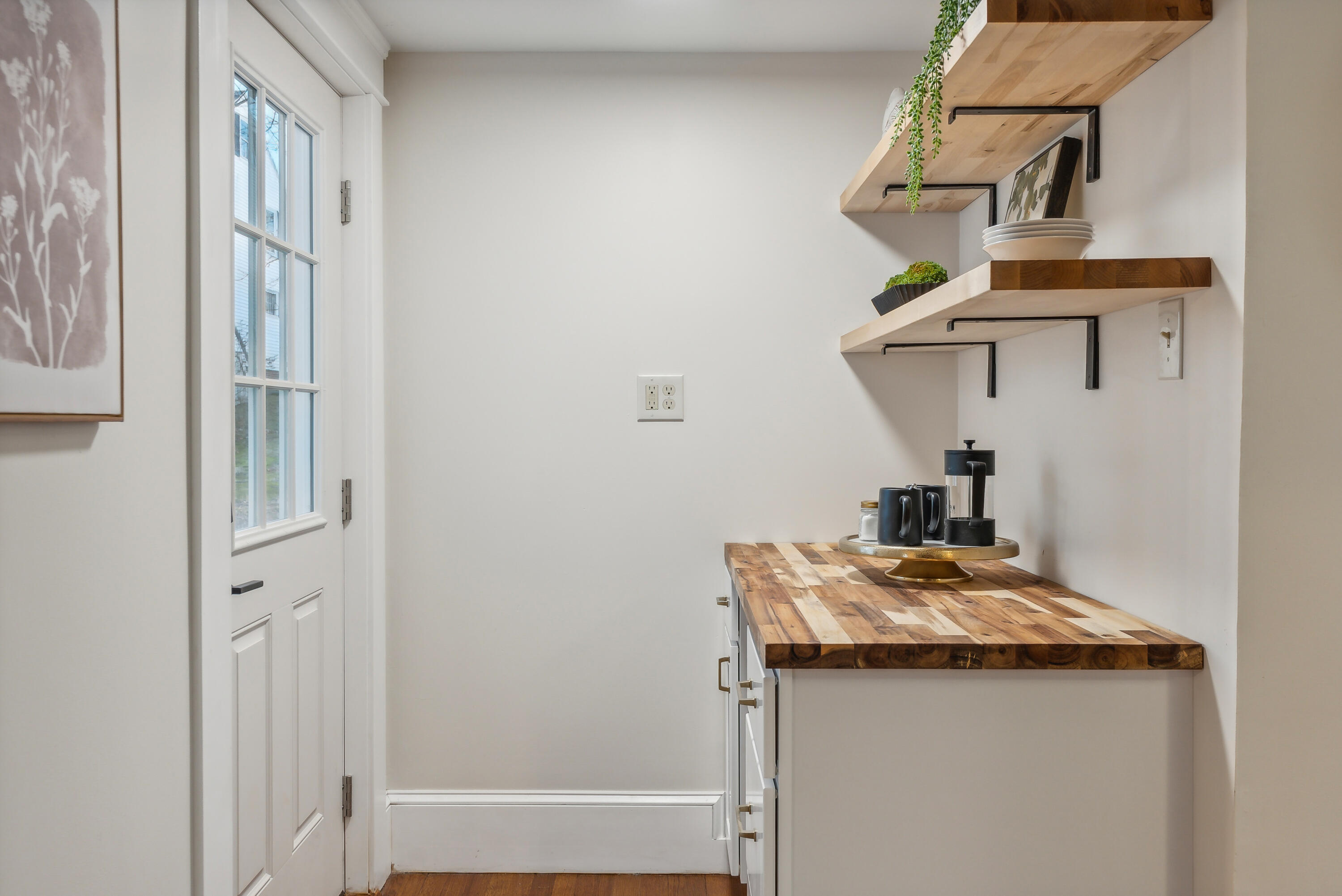 11 Chamberlain Avenue Portland ME 04101