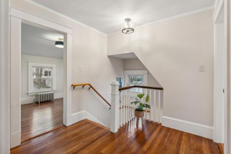 11 Chamberlain Avenue Portland ME 04101