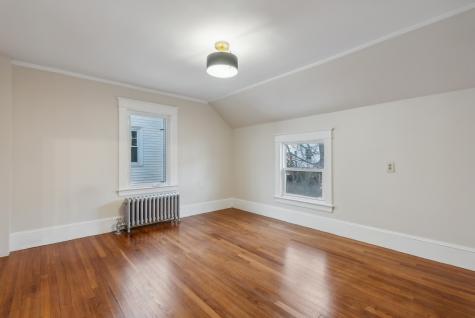 11 Chamberlain Avenue Portland ME 04101