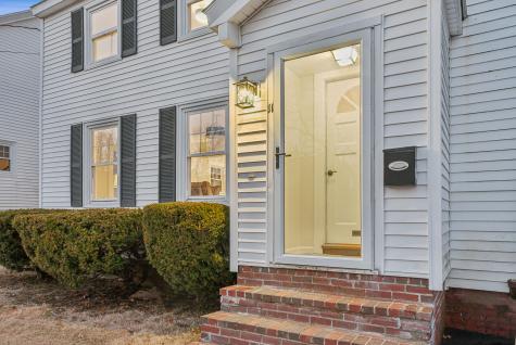 11 Chamberlain Avenue Portland ME 04101