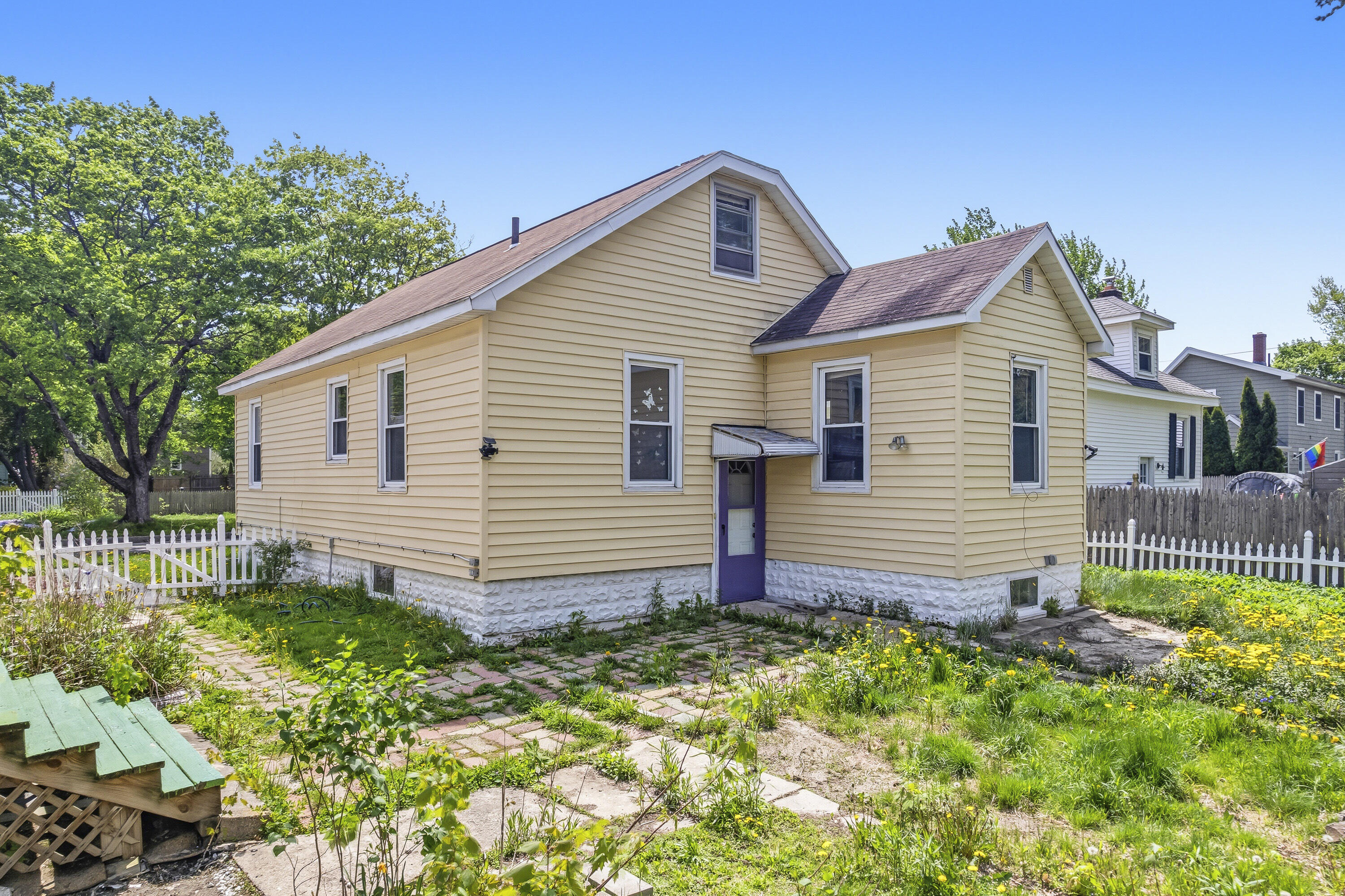 62 Dorset Street Portland ME 04102