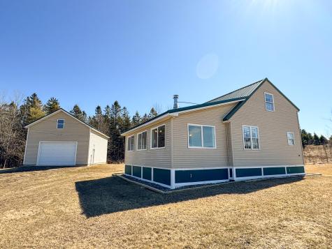 643 Averill Road Prentiss Twp T7 R3 Nbpp ME 04487