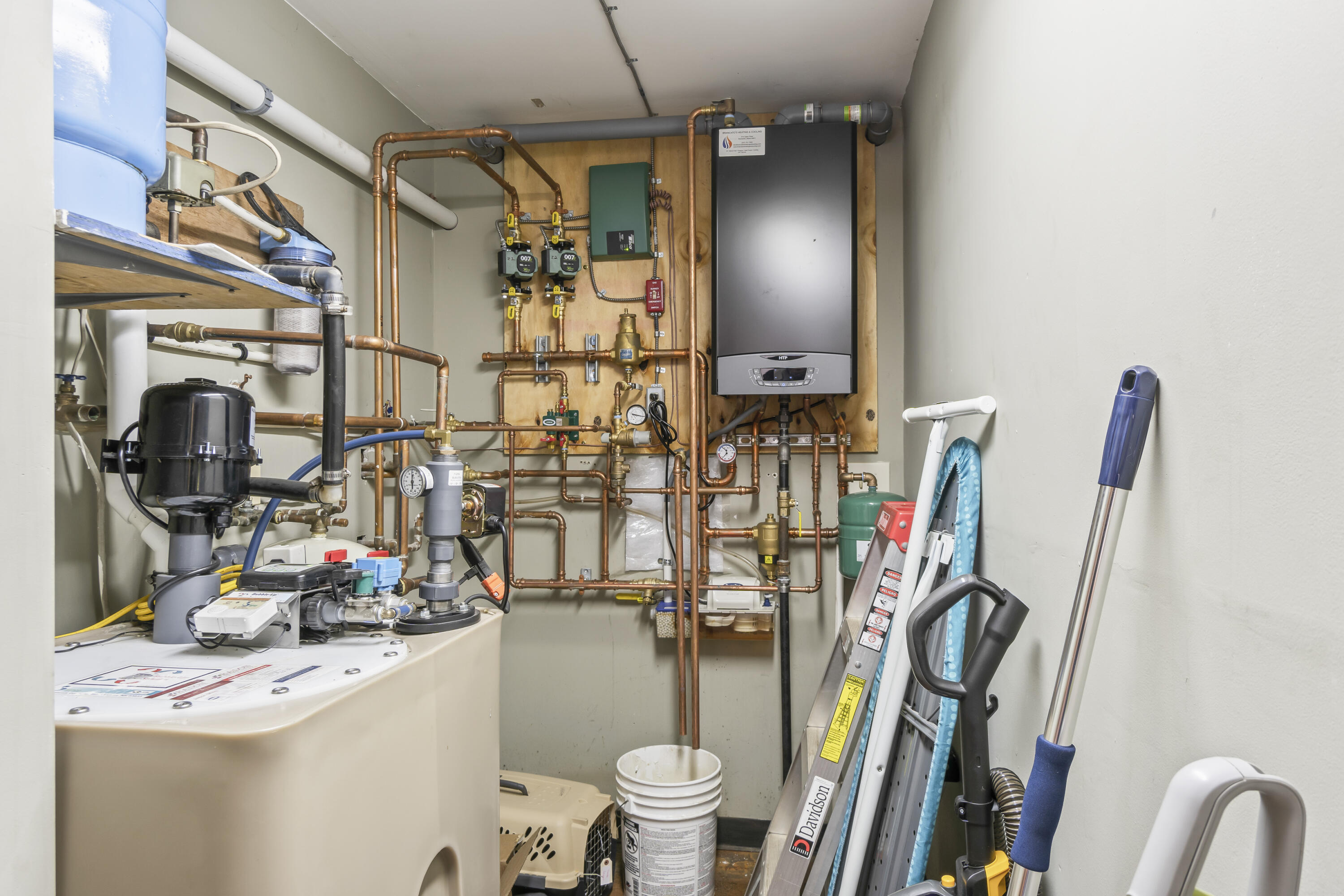 172 Starbird Corner Road Bowdoin ME 04287