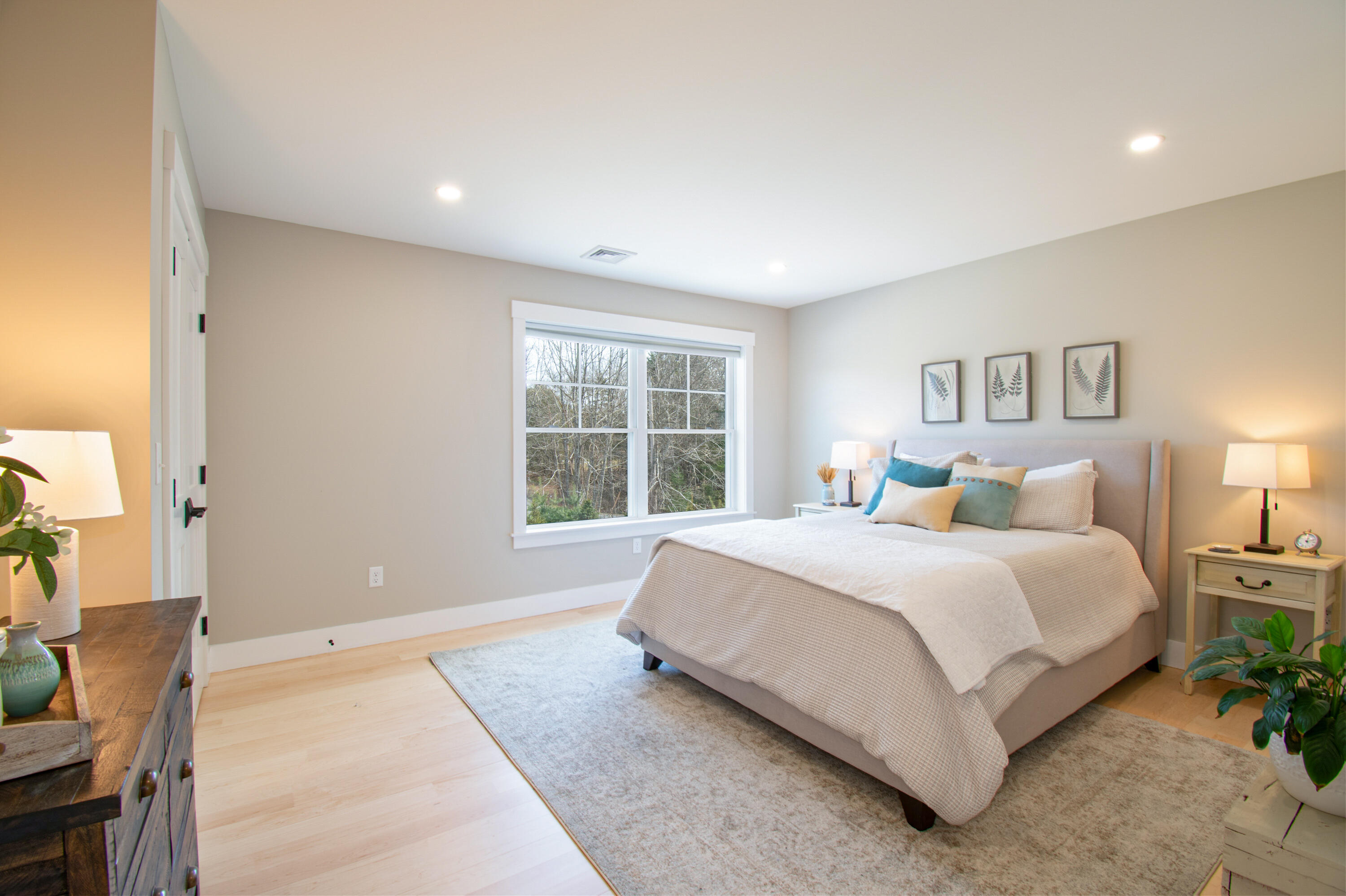 2 Julias Way Brunswick ME 04011