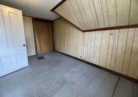 15 Blaine Avenue Guilford ME 04443