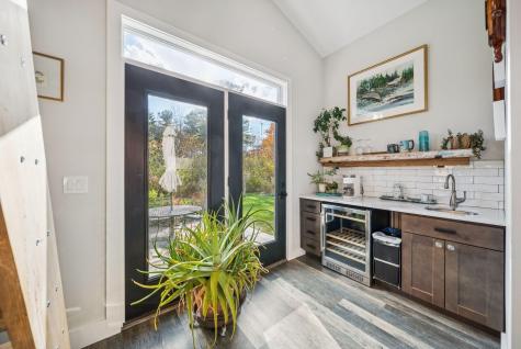 12 Wallace Street Kennebunk ME 04043