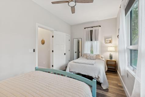 12 Wallace Street Kennebunk ME 04043