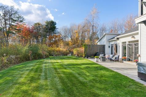 12 Wallace Street Kennebunk ME 04043