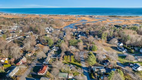 32 Queens Way Wells ME 04090