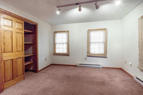 32 Queens Way Wells ME 04090