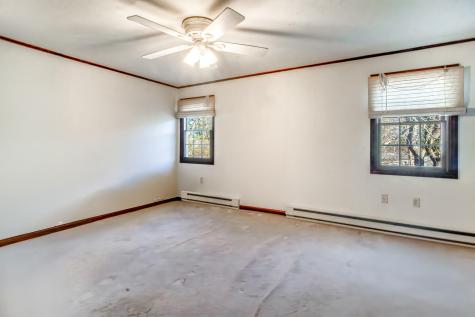 32 Queens Way Wells ME 04090