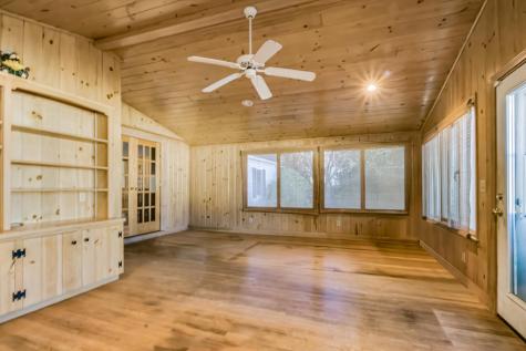 32 Queens Way Wells ME 04090