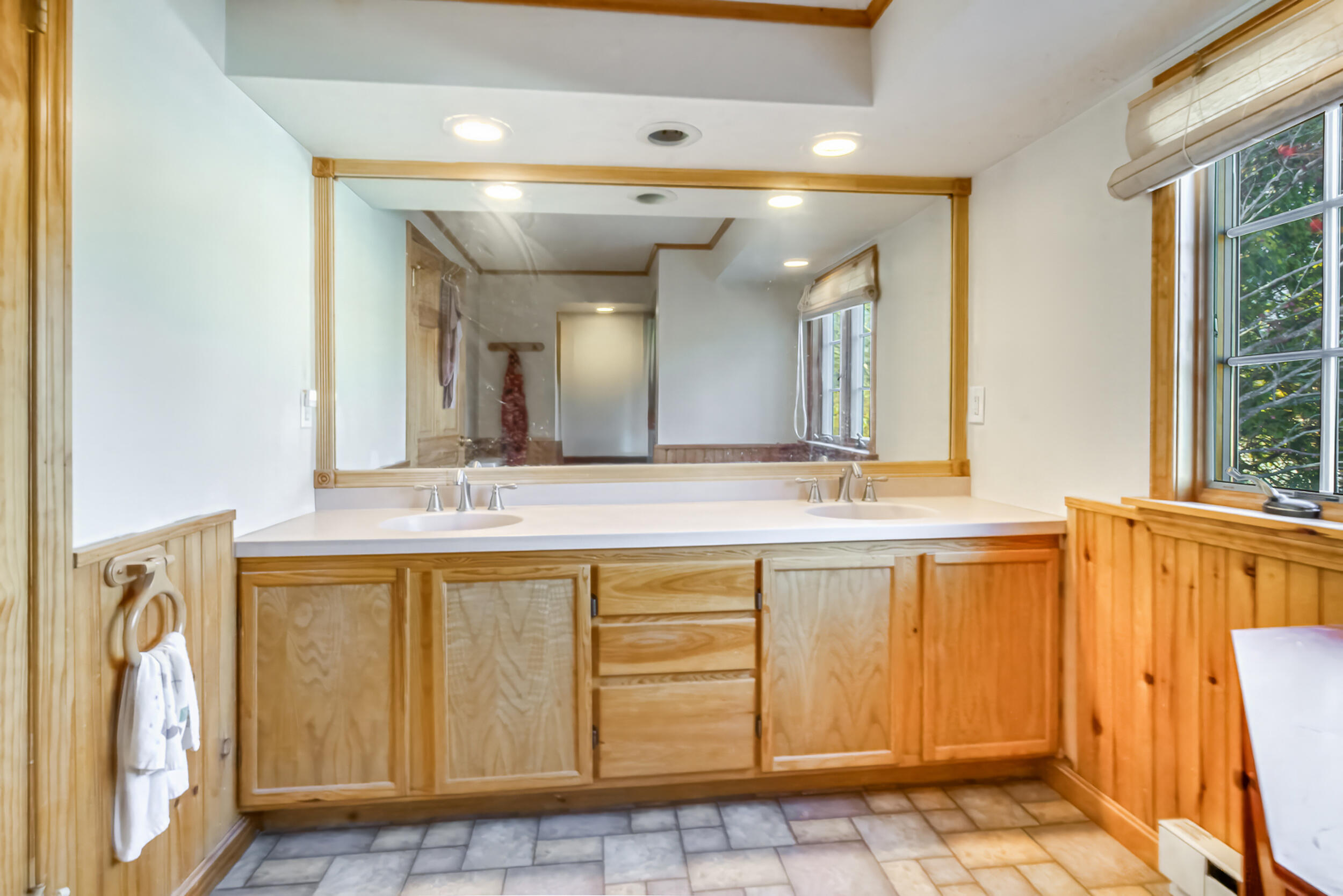 32 Queens Way Wells ME 04090