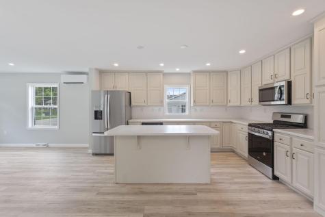 10 Mathew Way Scarborough ME 04074