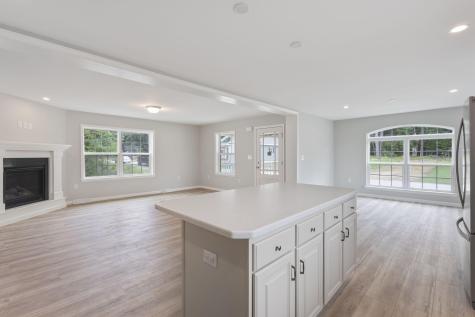 10 Mathew Way Scarborough ME 04074