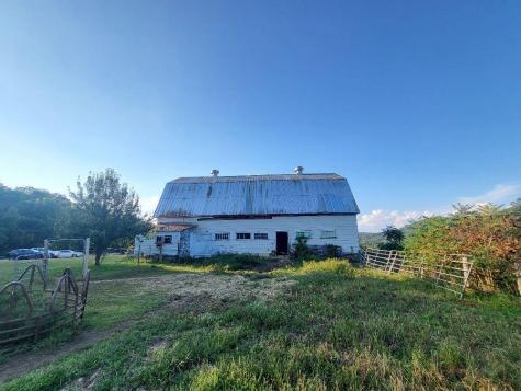 920 Farmington Road Strong ME 04983