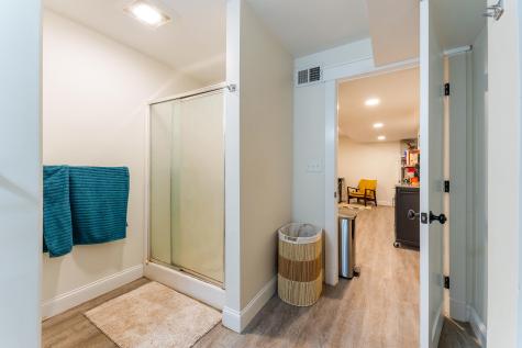 3 Hales Road York ME 03902