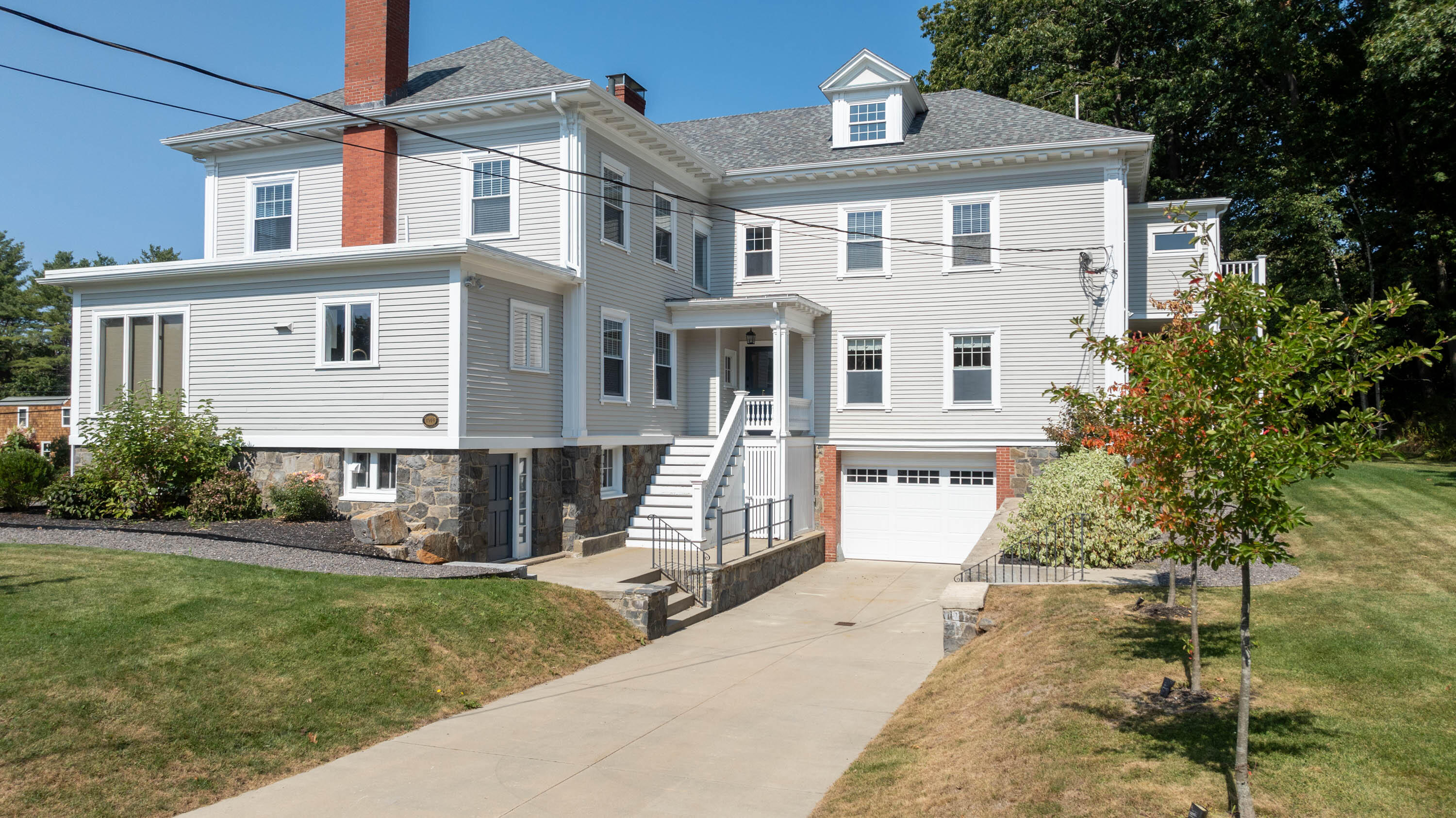 196 Ocean House Road Cape Elizabeth ME 04107