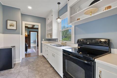 196 Ocean House Road Cape Elizabeth ME 04107