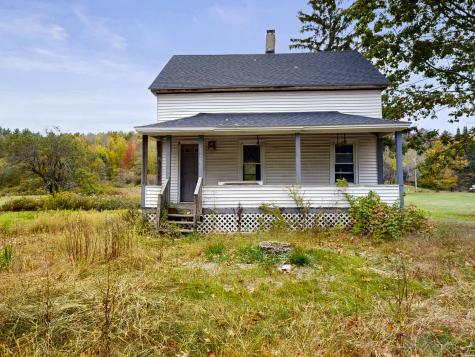 529 Riverside Drive Auburn ME 04210