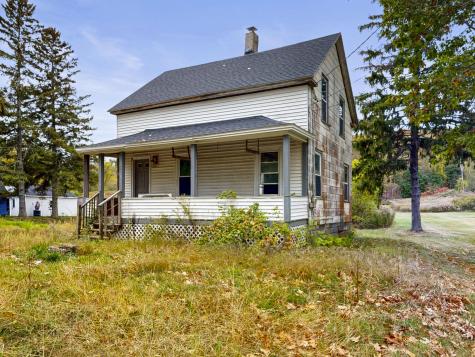 529 Riverside Drive Auburn ME 04210