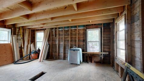 529 Riverside Drive Auburn ME 04210