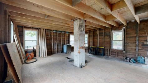 529 Riverside Drive Auburn ME 04210