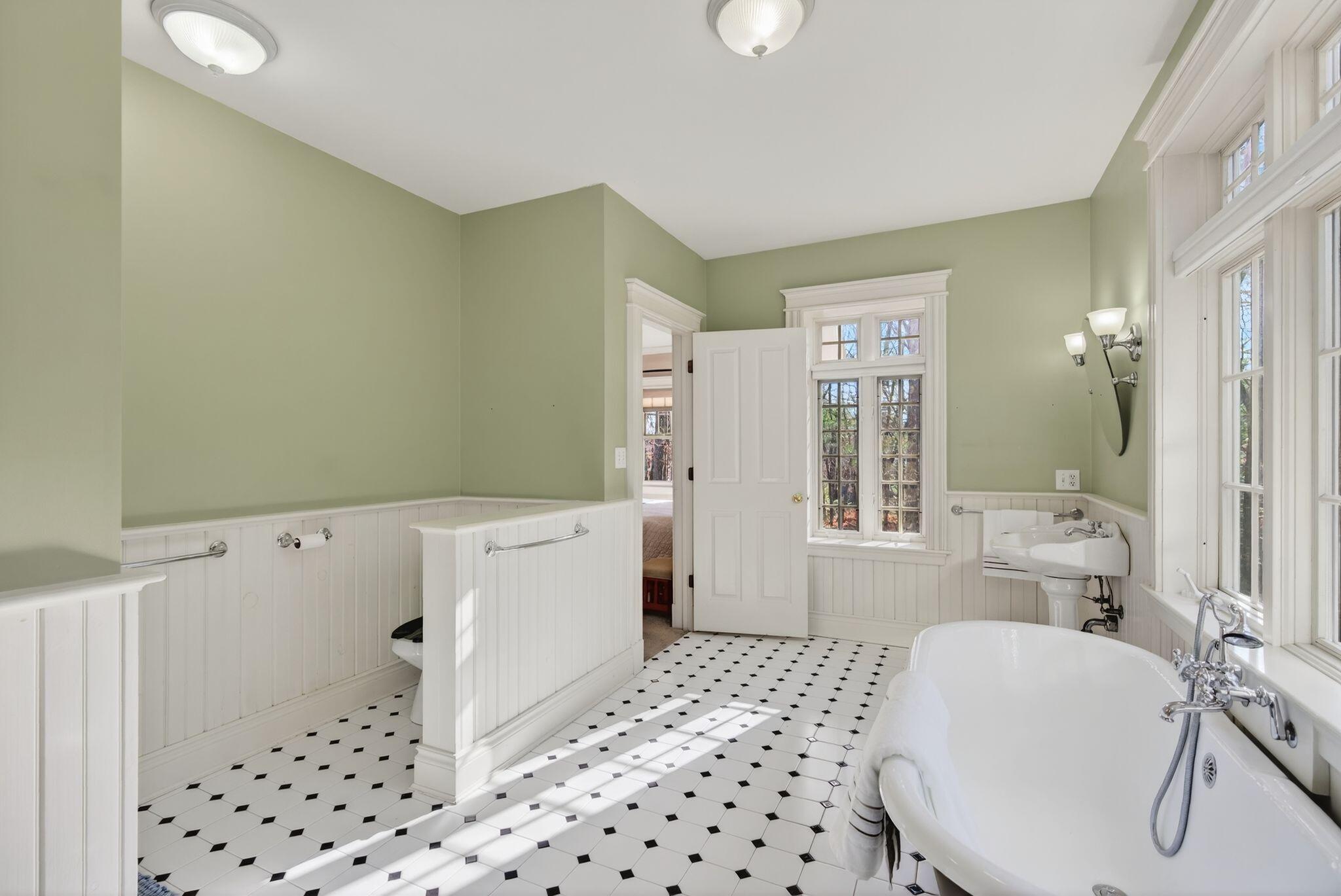 26 Mitchellwood Drive Falmouth ME 04105