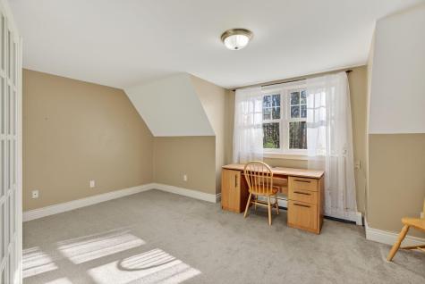 26 Mitchellwood Drive Falmouth ME 04105