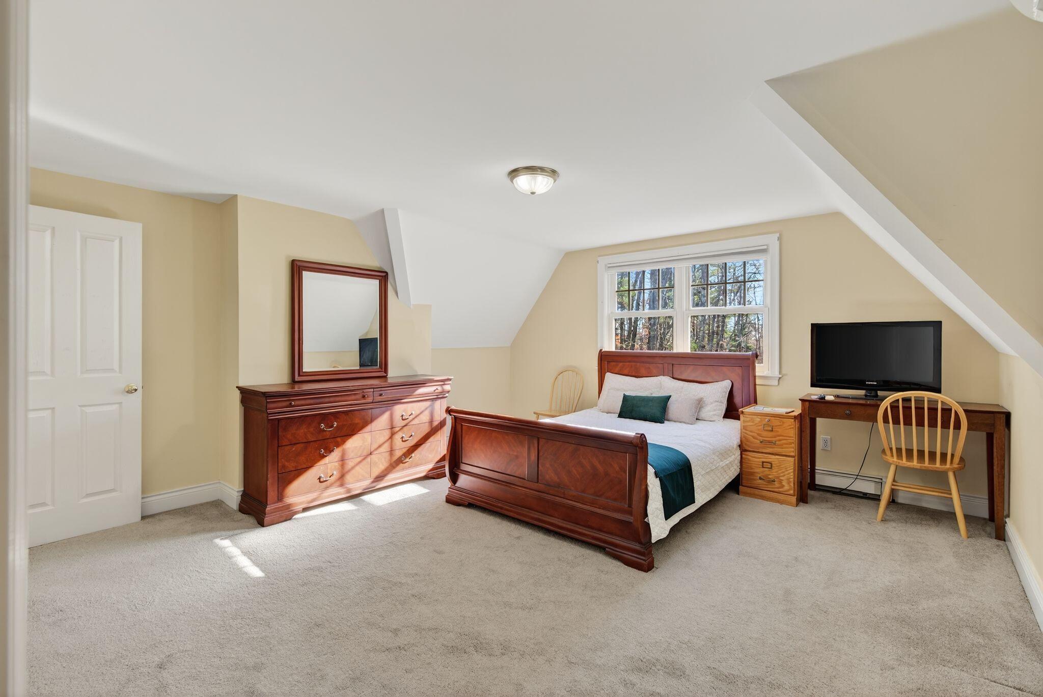 26 Mitchellwood Drive Falmouth ME 04105