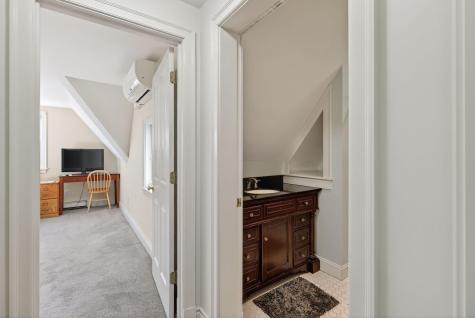 26 Mitchellwood Drive Falmouth ME 04105