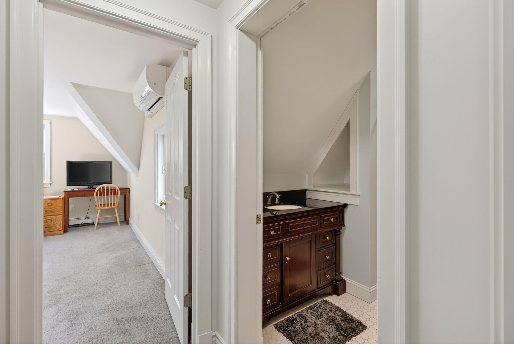 26 Mitchellwood Drive Falmouth ME 04105