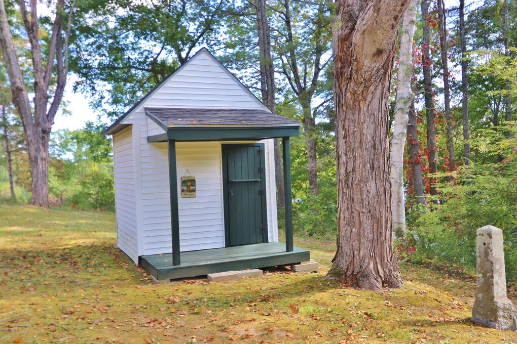 59 Summer Street Hampden ME 04444