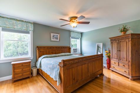 88 Shaker Road Gray ME 04039
