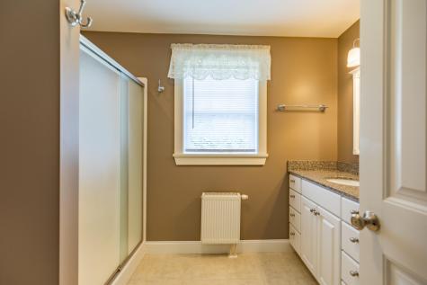 88 Shaker Road Gray ME 04039
