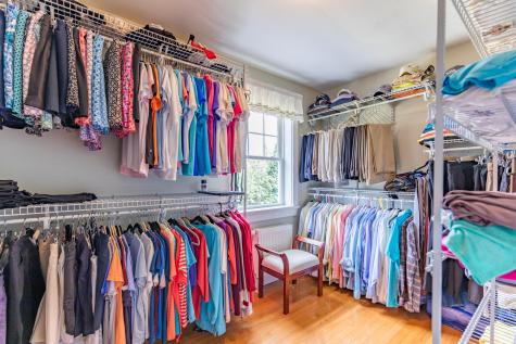 88 Shaker Road Gray ME 04039