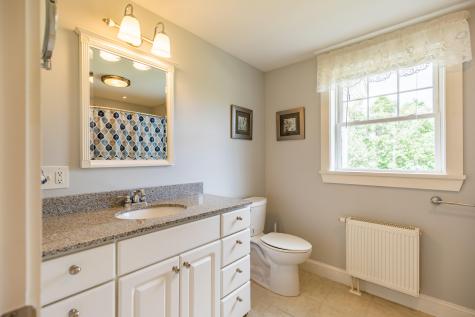 88 Shaker Road Gray ME 04039
