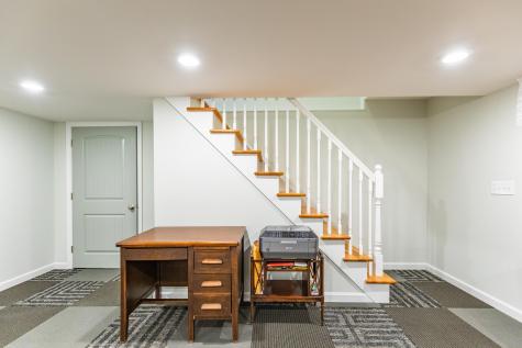 88 Shaker Road Gray ME 04039