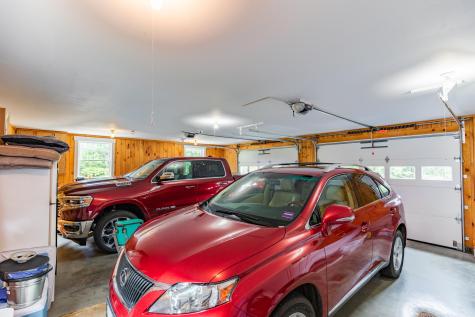 88 Shaker Road Gray ME 04039