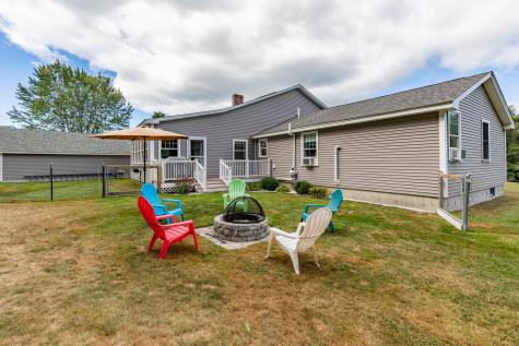 88 Shaker Road Gray ME 04039