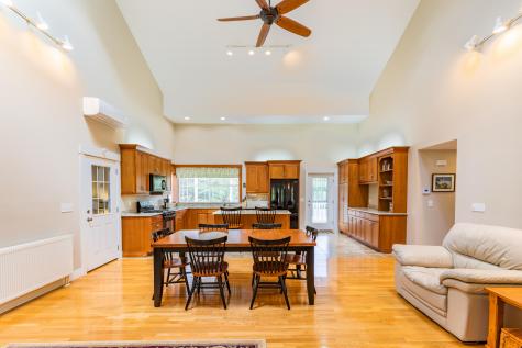 88 Shaker Road Gray ME 04039