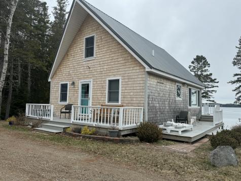 40 Cottage Lane Pembroke ME 04666