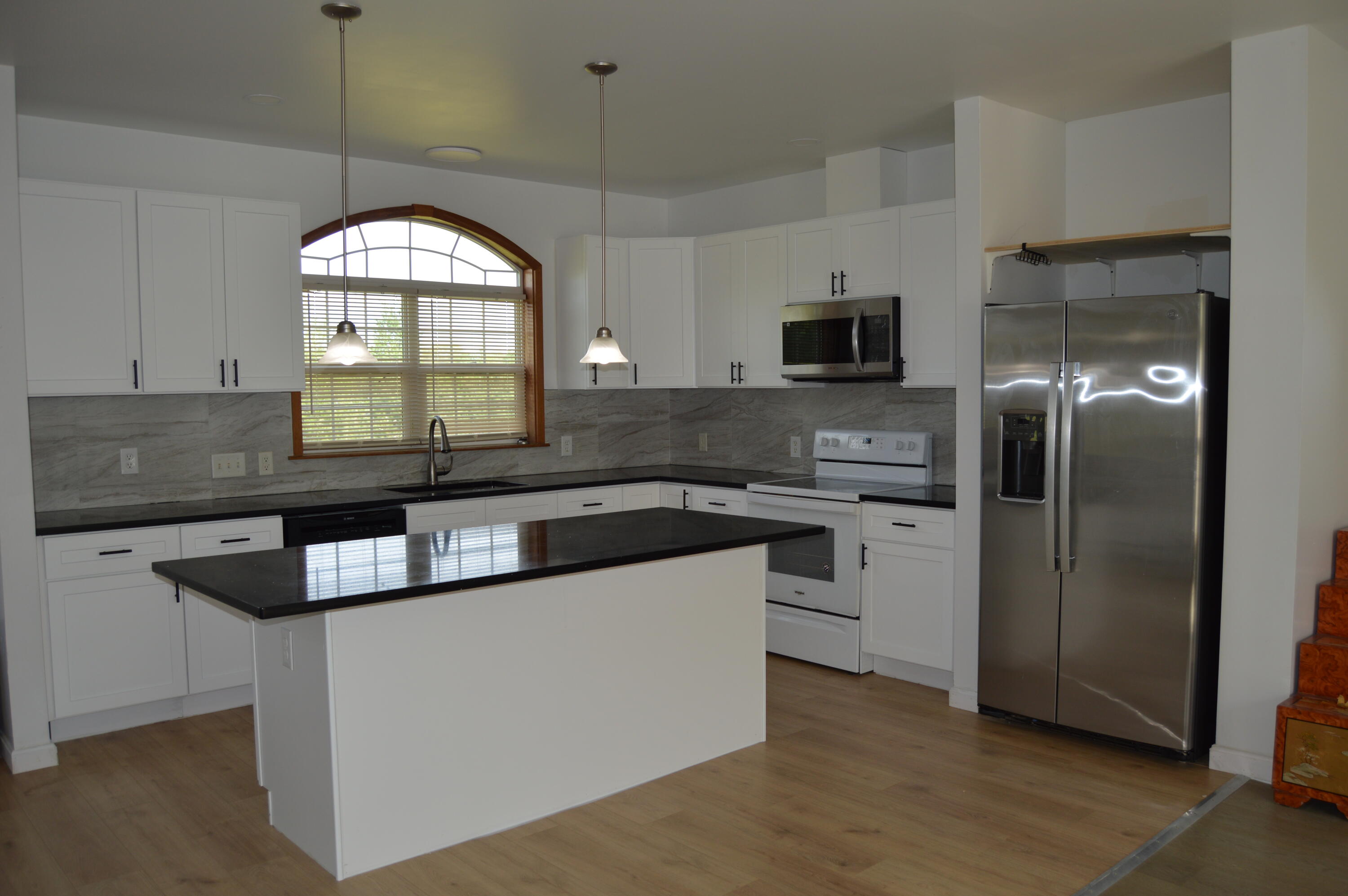 10 Heino Lane China ME 04358